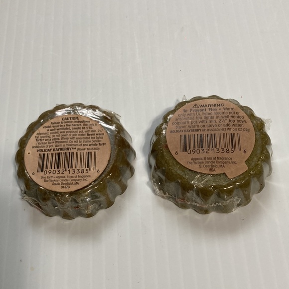 2 Yankee Candle Tarts HOLIDAY BAYBERRY NEW 0.8 oz each - Picture 7 of 7